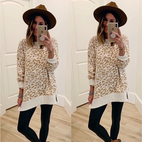 Aerie AE Leopard Sweatshirt Oversized Spring Tops Women’s Leggings Top Pullover - Picture 1 of 8
